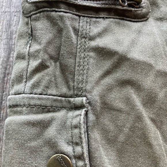 Blank NYC Straight Legged Zippered Leg Pants - Picture 3 of 7